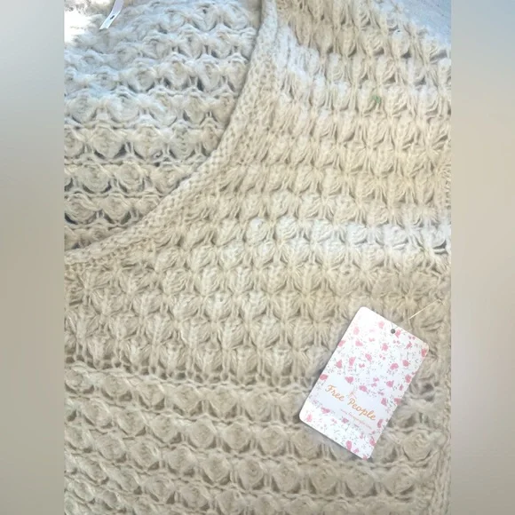 Free People Cream Crashing Waves Pullover Sweater Size Small NWT - Picture 9 of 9